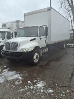 International 4300 26 ft Box Truck - 240HP, 6 Speed Automatic, Roll up Door, Liftgate