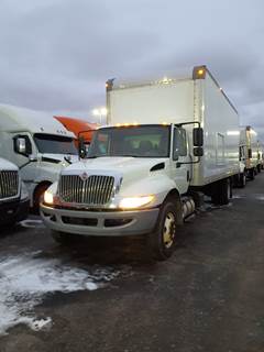 International 4300 26 ft Box Truck - 240HP, 6 Speed Automatic, Roll up Door, Liftgate