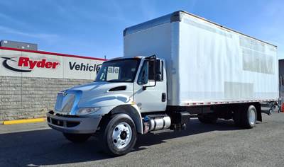 International 4300 26 ft Box Truck - 240HP, 6 Speed Automatic, Roll up Door, Liftgate