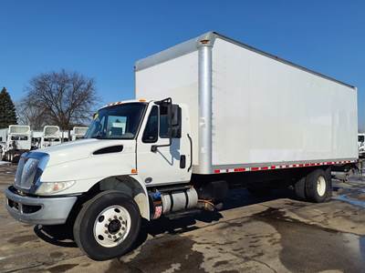International 4300 26 ft Box Truck - 240HP, 6 Speed Automatic, Roll up Door, Liftgate
