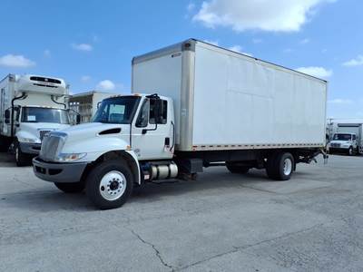 International 4300 26 ft Box Truck - 240HP, 6 Speed Automatic, Roll up Door, Liftgate