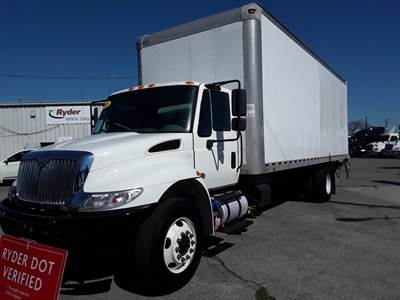 International 4300 26 ft Box Truck - 240HP, 6 Speed Automatic, Roll up Door, Liftgate