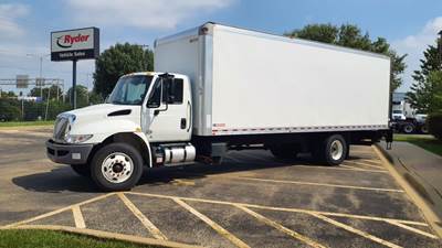 International 4300 26 ft Box Truck - 240HP, 6 Speed Automatic, Roll up Door, Liftgate