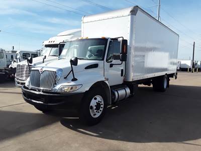 International 4300 SBA 24 ft Box Truck - 240HP, 6 Speed Automatic, Roll up Door, Liftgate