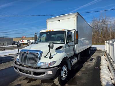 International 4300 SBA 24 ft Box Truck - 240HP, 6 Speed Automatic, Roll up Door, Liftgate