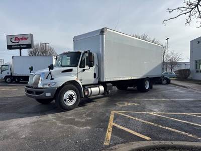 International 4300 SBA 24 ft Box Truck - 240HP, 6 Speed Automatic, Roll up Door, Liftgate