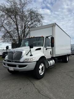 International 4300 SBA 24 ft Box Truck - 240HP, 6 Speed Automatic, Roll up Door, Liftgate
