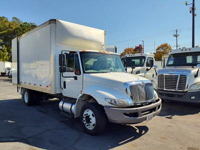 International 4300LP 16 ft Box Truck - 240HP, 6 Speed Automatic, Swing Door