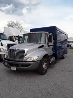 International 4300LP 12 ft Box Truck - 200HP, 6 Speed Automatic