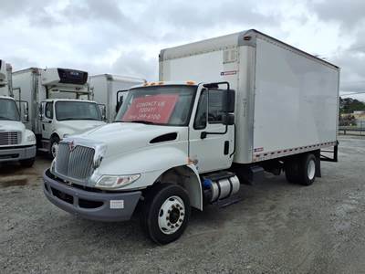 International 4300LP 18 ft Box Truck - 240HP, 6 Speed Automatic, Roll up Door