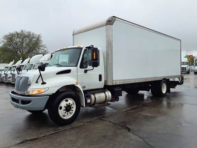 International 4300LP 24 ft Box Truck - 240HP, 6 Speed Automatic, Roll up Door, Liftgate
