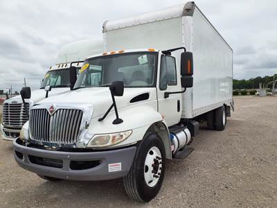 International 4300LP 24 ft Box Truck - 240HP, 6 Speed Automatic, Roll up Door, Liftgate