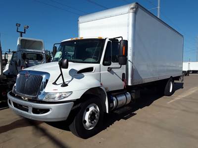 International 4300LP 24 ft Box Truck - 240HP, 6 Speed Automatic, Roll up Door, Liftgate