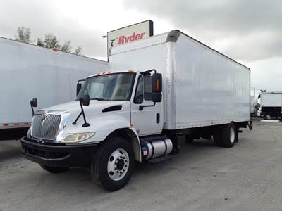 International 4300LP 24 ft Box Truck - 240HP, 6 Speed Automatic, Roll up Door, Liftgate