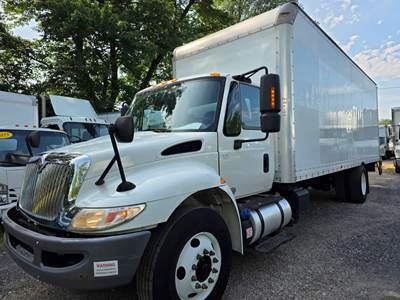 International 4300LP 24 ft Box Truck - 240HP, 6 Speed Automatic, Roll up Door, Liftgate