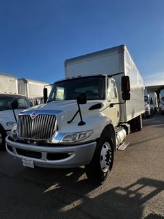 International 4300LP 24 ft Box Truck - 240HP, 6 Speed Automatic, Roll up Door, Liftgate