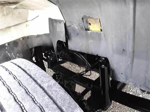 2013 International 7600 22 ft Box Truck - 330HP, 10 Speed Manual, Roll