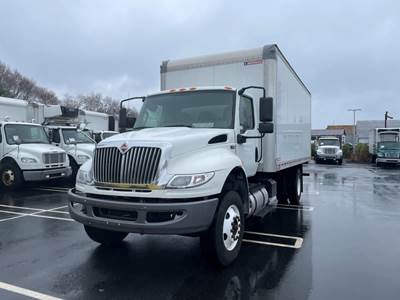 International MV607 20 ft Box Truck - 260HP, 6 Speed Automatic, Roll up Door