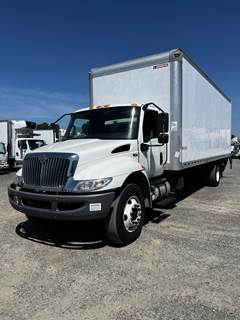 International MV607 26 ft Box Truck - 240HP, 6 Speed Automatic, Roll up Door, Liftgate