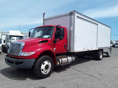 International MV607 26 ft Box Truck - 270HP, 6 Speed Automatic, Roll up Door, Liftgate