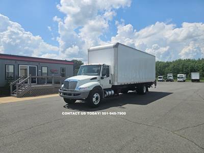 International MV607 26 ft Box Truck - 240HP, 6 Speed Automatic, Roll up Door, Liftgate