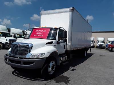 International MV607 26 ft Box Truck - 240HP, 6 Speed Automatic, Roll up Door, Liftgate
