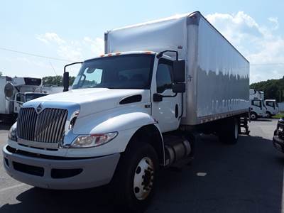 International MV607 26 ft Box Truck - 270HP, 6 Speed Automatic, Roll up Door, Liftgate