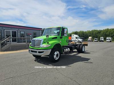 International MV607 Box Truck - 240HP, 6 Speed Automatic
