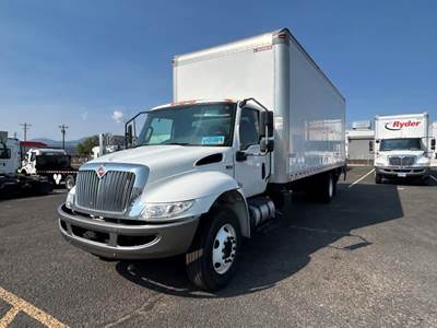 International MV607 26 ft Box Truck - 240HP, 6 Speed Automatic, Roll up Door, Liftgate