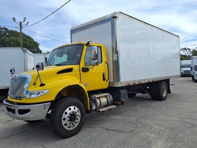 International MV607 22 ft Box Truck - 240HP, 6 Speed Automatic, Roll up Door