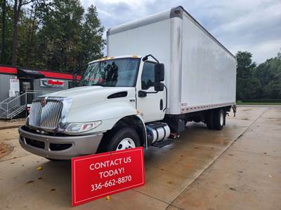 International MV607 26 ft Box Truck - 240HP, 6 Speed Automatic, Roll up Door, Liftgate