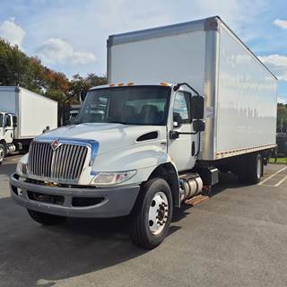 International MV607 26 ft Box Truck - 240HP, 6 Speed Automatic, Roll up Door, Liftgate