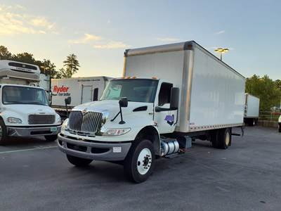 International MV607 26 ft Box Truck - 240HP, 6 Speed Automatic, Roll up Door