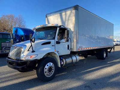 International MV607 26 ft Box Truck - 240HP, 6 Speed Automatic, Roll up Door, Liftgate