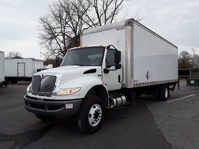 International MV607 26 ft Box Truck - 240HP, 6 Speed Automatic, Roll up Door, Liftgate