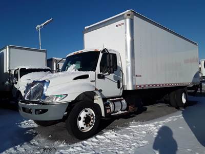 International MV607 26 ft Box Truck - 240HP, 6 Speed Automatic, Roll up Door, Liftgate