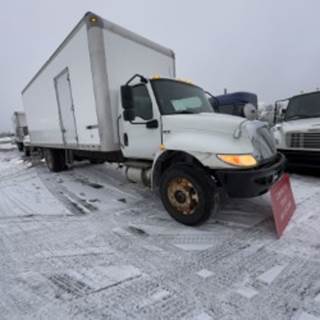 International MV607 26 ft Box Truck - 280HP, 6 Speed Automatic, Roll up Door, Liftgate