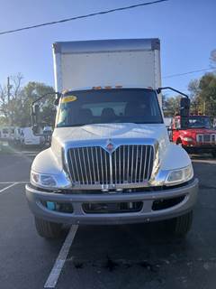 International MV607 26 ft Box Truck - 240HP, 6 Speed Automatic, Roll up Door, Liftgate