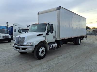 International MV607 26 ft Box Truck - 240HP, 6 Speed Automatic, Roll up Door, Liftgate