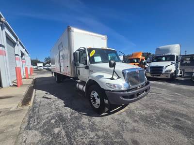 International MV607 26 ft Box Truck - 240HP, 6 Speed Automatic, Roll up Door, Liftgate