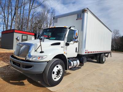 International MV607 26 ft Box Truck - 240HP, 6 Speed Automatic, Roll up Door, Liftgate