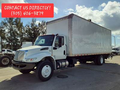 International MV607 26 ft Box Truck - 240HP, 6 Speed Automatic, Roll up Door, Liftgate