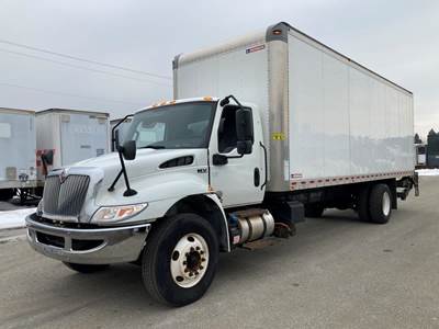 International MV607 26 ft Box Truck - 240HP, 6 Speed Automatic, Roll up Door, Liftgate