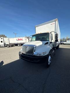International MV607 26 ft Box Truck - 240HP, 6 Speed Automatic, Roll up Door, Liftgate