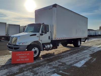 International MV607 26 ft Box Truck - 280HP, 6 Speed Automatic, Roll up Door, Liftgate
