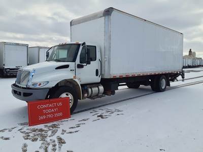 International MV607 26 ft Box Truck - 280HP, 6 Speed Automatic, Roll up Door, Liftgate