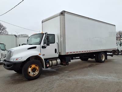 International MV607 26 ft Box Truck - 240HP, 6 Speed Automatic, Roll up Door, Liftgate