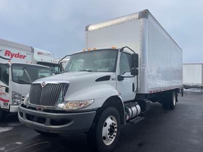 International MV607 26 ft Box Truck - 240HP, 6 Speed Automatic, Roll up Door, Liftgate