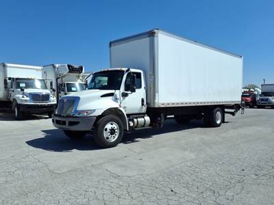 International MV607 26 ft Box Truck - 240HP, 6 Speed Automatic, Roll up Door, Liftgate