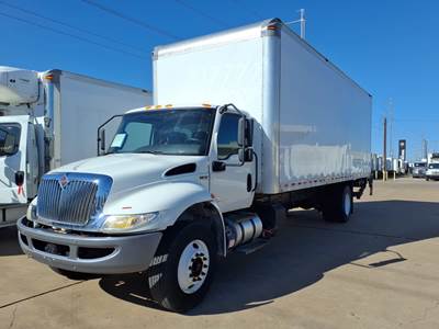 International MV607 26 ft Box Truck - 280HP, 6 Speed Automatic, Roll up Door, Liftgate